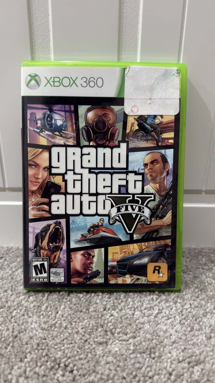 Grand Theft Auto V (Xbox 360, 2013) Complete with Discs and Map